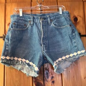 Levi’s 501 Daisy Trim Jean Shorts
